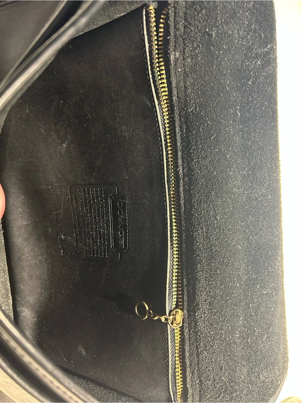 Vintage Coach Black Leather Crossbody with Gold Hardware - Picture 7 of 8